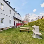 4 By Interhome Daire Ruzova