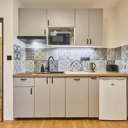 4 By Interhome