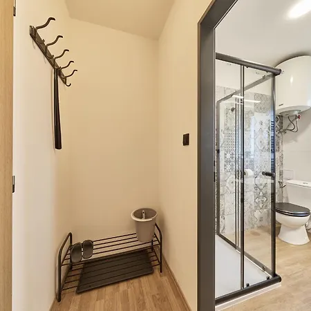 4 By Interhome