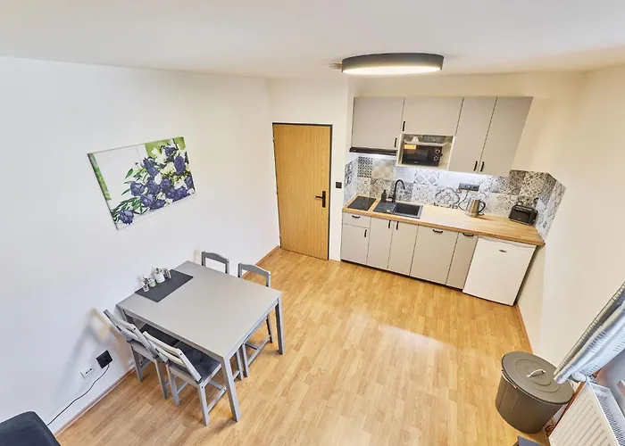 4 By Interhome