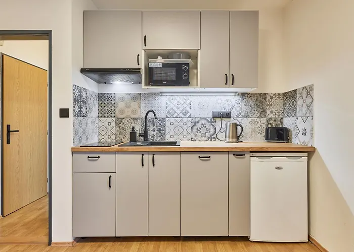4 By Interhome
